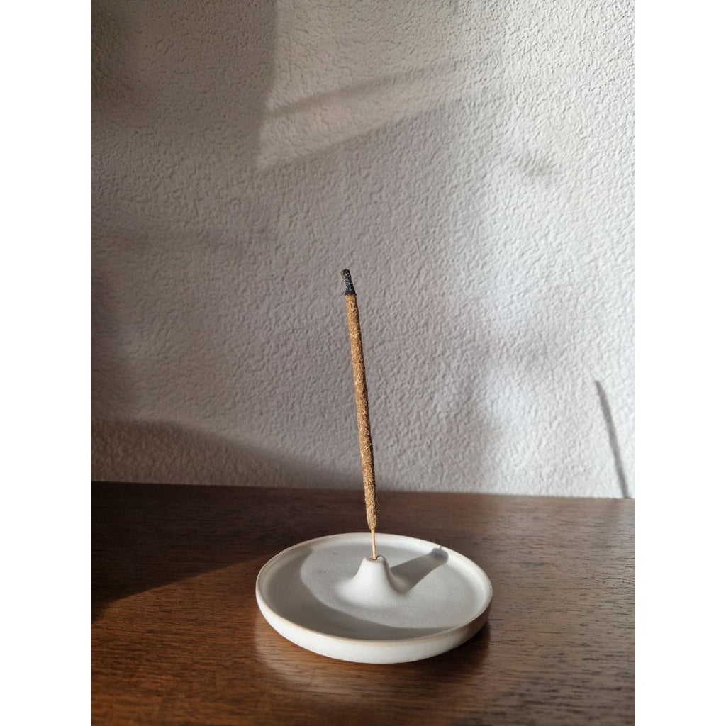 Porte-encens en céramique blanche