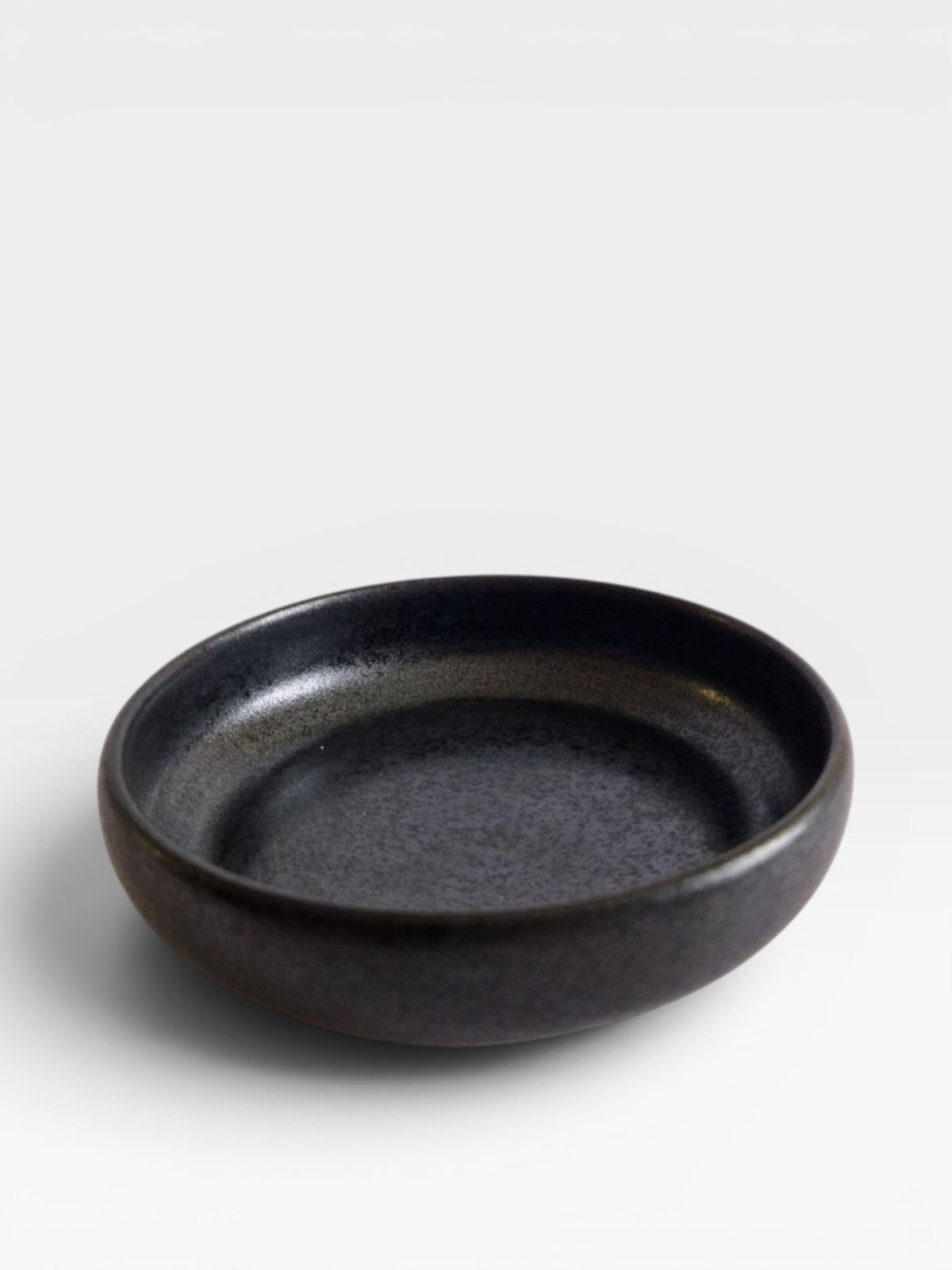 Coupe à encens en céramique noire