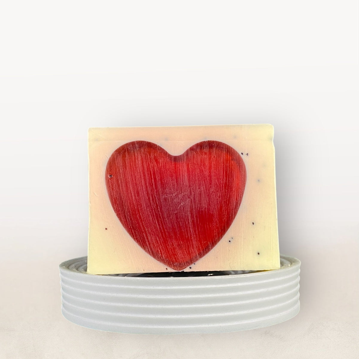 Goleo n° 726 – Savon artisanal « Fraises et pavot »