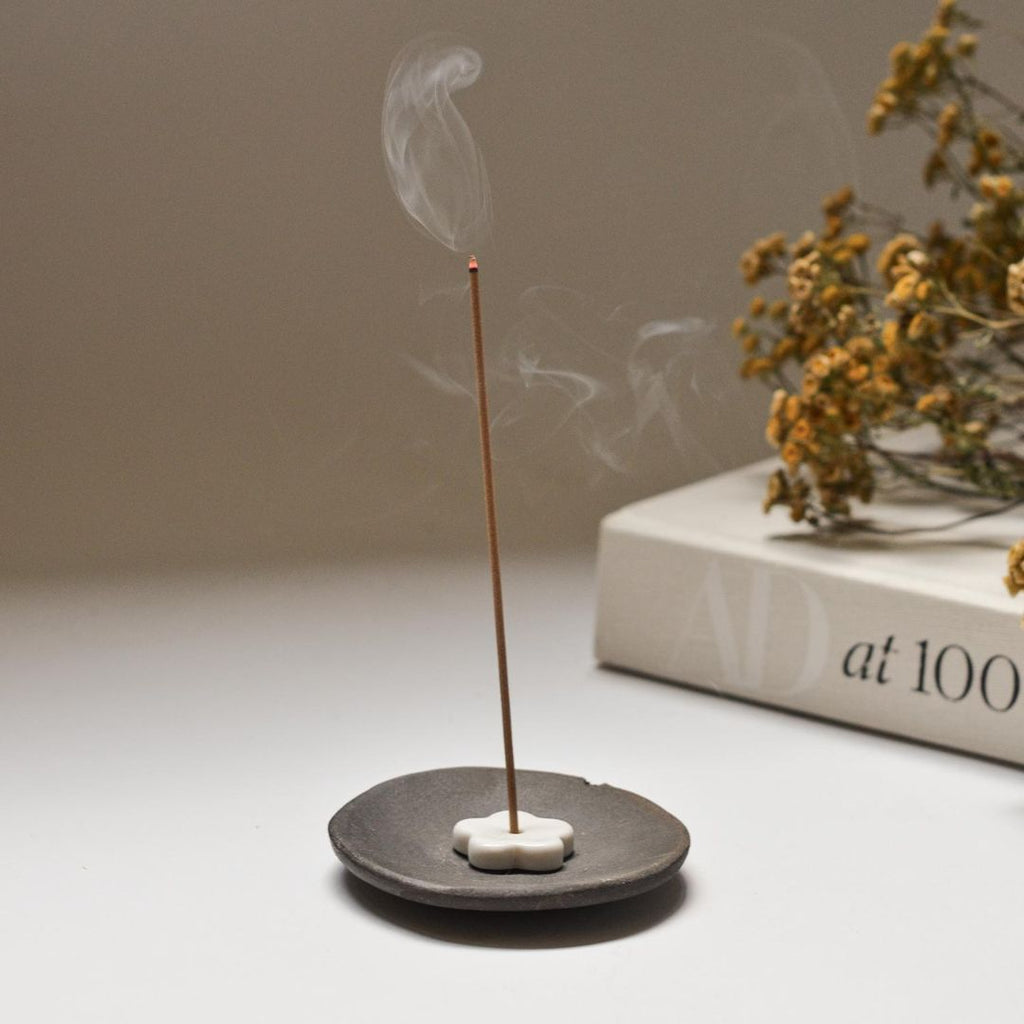 Japanische Incense Sandalwood & Holder
