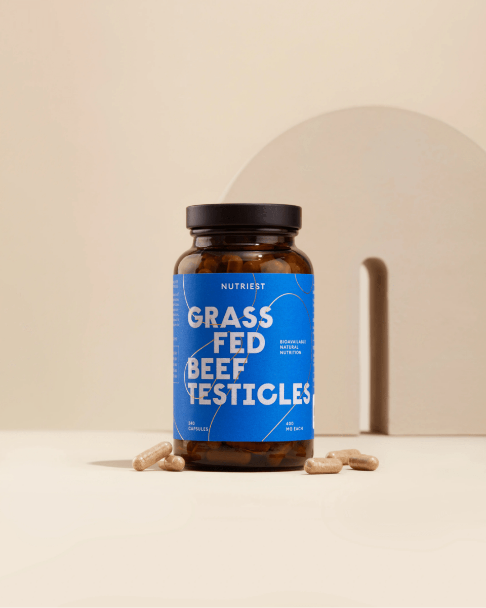 Testicules de bœuf nourri à l'herbe biologiques déshydratés (testicules de taureau) en capsules pratiques